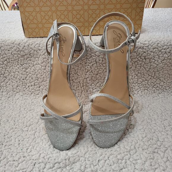 NIB Jewel Badgley Mischka Omari Ev Silver-Tone Glitter heeled sandals size 9M - Picture 1 of 7